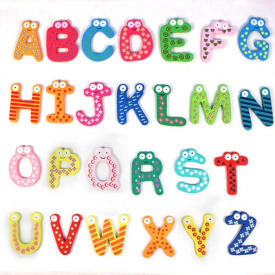 Set alfabet 26 litere din lemn cu magnet